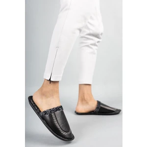 Erkek Ev Terliği Kaymaz Taban Özelliği