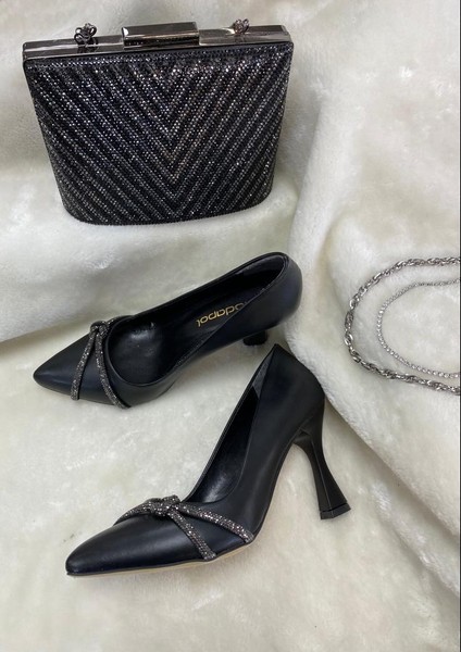 Çiğdem Siyah Taş Detaylı Kadeh Ökçe Stiletto (Moda S1) - Siyah - 37 - ST01711-SİYAH-37 fiyatları