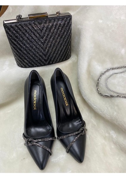 Çiğdem Siyah Taş Detaylı Kadeh Ökçe Stiletto (Moda S1) - Siyah - 37 - ST01711-SİYAH-37 fırsatları