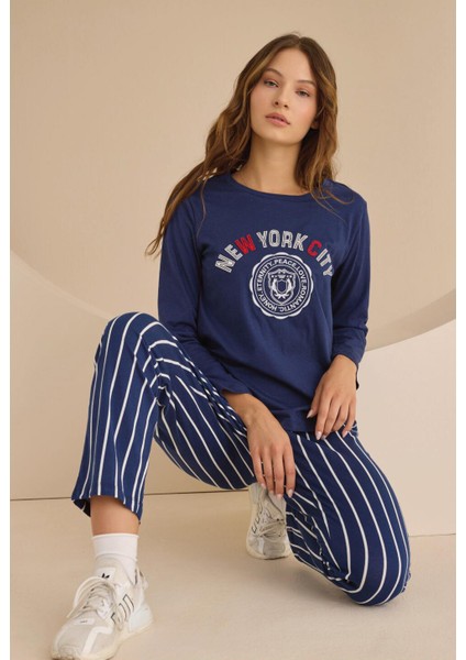 New York Baskılı Şeritli Pijama Takım 67853