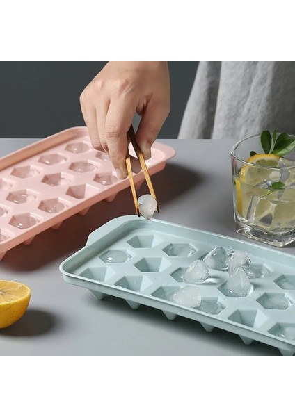Mavi Stil Kapaklı Küp Tepsisi Sevimli Buz Tepsisi Kolay Çıkarılan Buz Makinesi Çay Likörü Dondurucu Istiflenebilir Plastik Kalıp Tepsisi (Yurt Dışından) modelleri