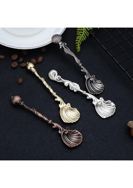 N Tarzı Vintage Kaşık Çatal Mini Kraliyet Tarzı Metal Altın Oyma Kahve Atıştırmalıkları Meyve Tatlı Kaşığı Mutfak Aleti Çay Kaşığı Sofra Takımı Çatal (Yurt Dışından) fiyatları