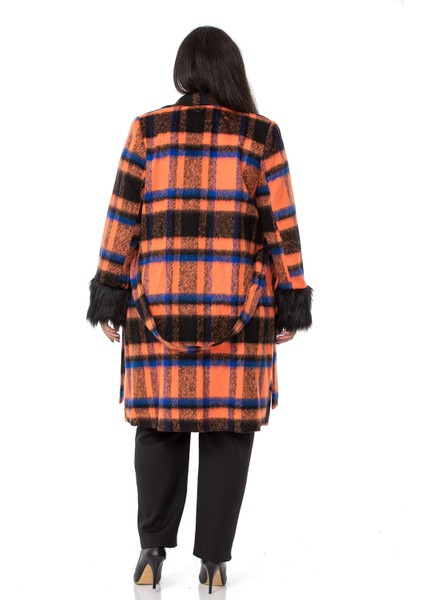 Büyük Beden Kolları Kürklü Cepli Astarlı Turuncu Kaban modelleri