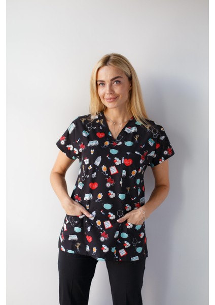 Kadın Likralı Yarasa Kol Hemşire Doktor Maske Desenli Tek Üst Forma modelleri