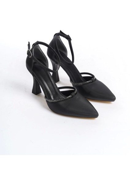 Aline Saten Taşlı Burnu Kapalı Taşlı Siyah Topuklu Ayakkabı fırsatları