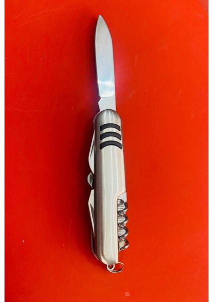 Çok Amaçlı Kamp Çakısın Dayanıklılık ve Fonksiyonelliği Bir Arada indirimleri