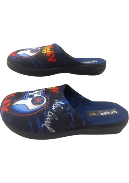 Erkek Çocuk Siyah-Mavi Oyuncak Figürlü Ev Içi Terlik GZRR778-007 modelleri