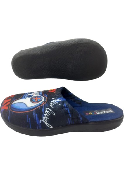 Erkek Çocuk Siyah-Mavi Oyuncak Figürlü Ev Içi Terlik GZRR778-007 indirimleri