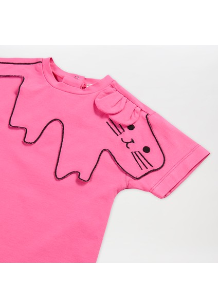 Nakışlı Yaka Detaylı T-Shirt
