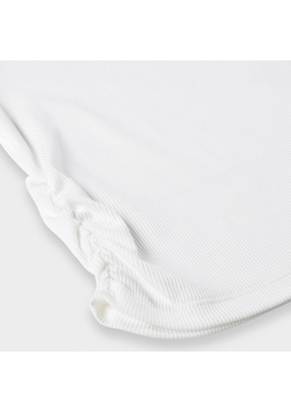 Pencere Detaylı T-Shirt