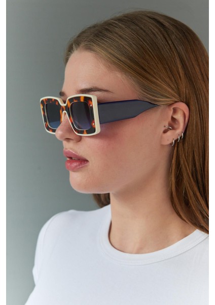 Clarissa White Leopard Black Güneş Gözlüğü modelleri