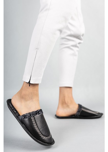 Erkek Ev Terliği Kaymaz Taban Özelliği