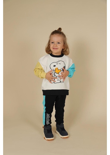 02-05 Yaş Erkek Çocuk Ekru Renk Snoopy Lisanslı İkili Takım