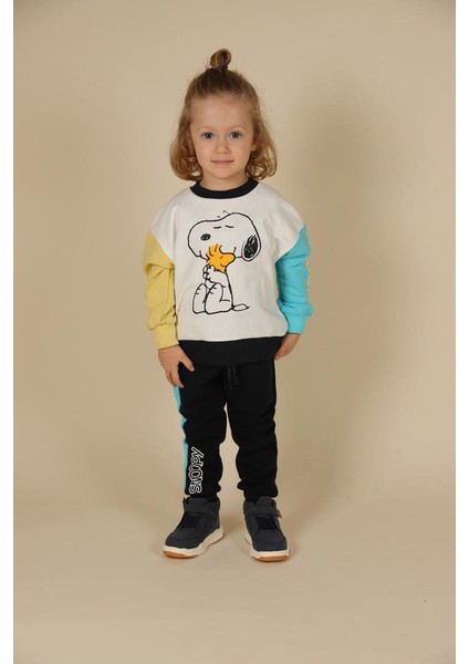 02-05 Yaş Erkek Çocuk Ekru Renk Snoopy Lisanslı İkili Takım
