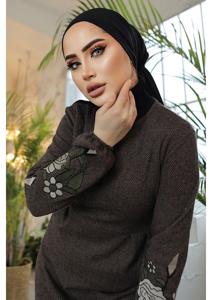 Kolları Işlemeli Tesettür Elbise 755 - Kahve fırsatları