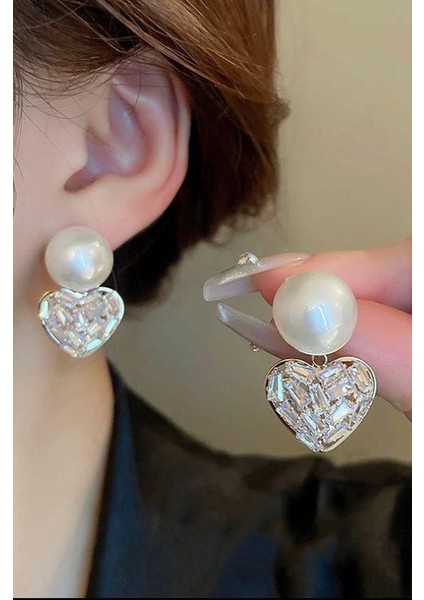 Kadın Vip Seri Baget Zirkon Taşlı Suni Incili Küpe