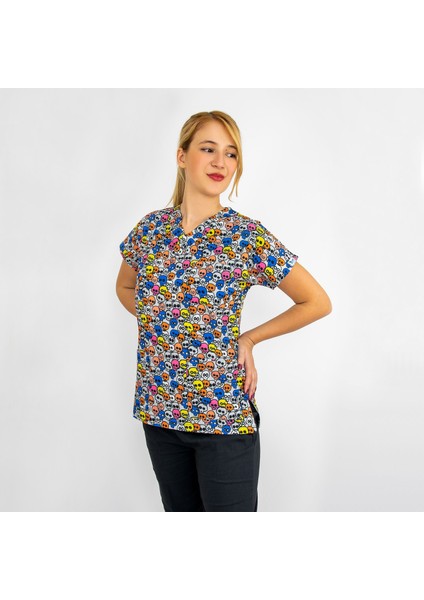 Renkli Kuru Kafalar Desenli Likralı Üst Forma fiyatları