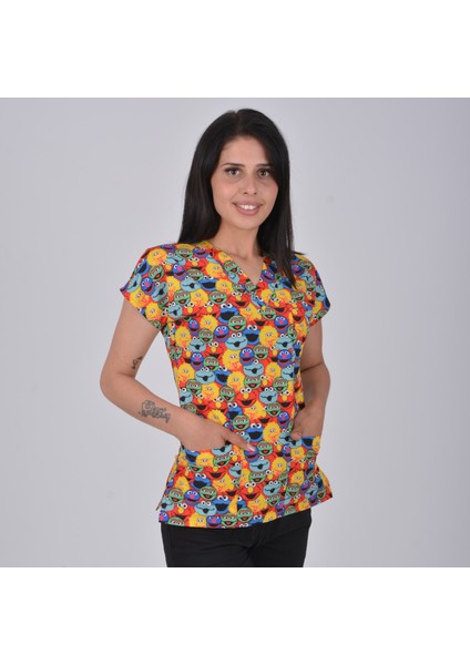 Susam Sokağı Desenli Likralı Hemşire Doktor Üst Forma