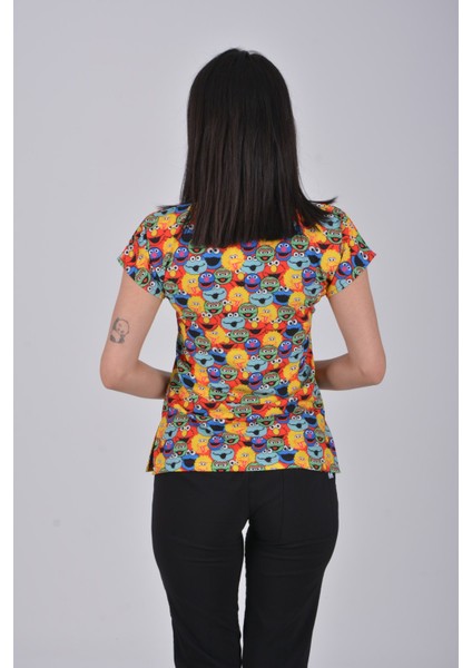 Susam Sokağı Desenli Likralı Hemşire Doktor Üst Forma indirimleri