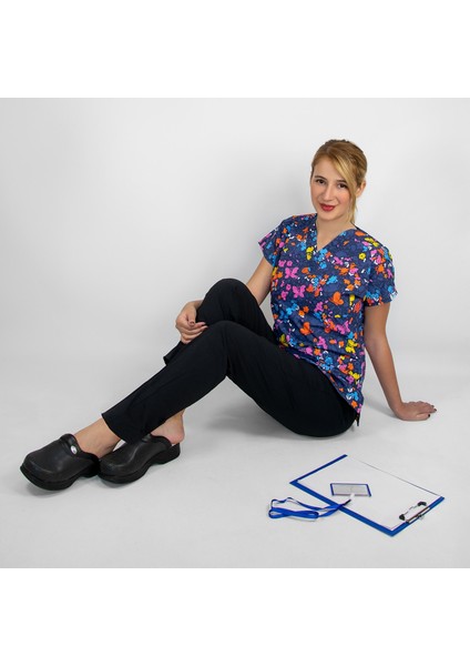 Butterfly Kelebek Desenli Likralı Uni Doktor Hemşire Scrubs Üniforma Takımı fiyatları