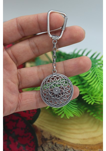 Çiçek Desenli 925 Ayar Gümüş Anahtarlık 201022682 modelleri