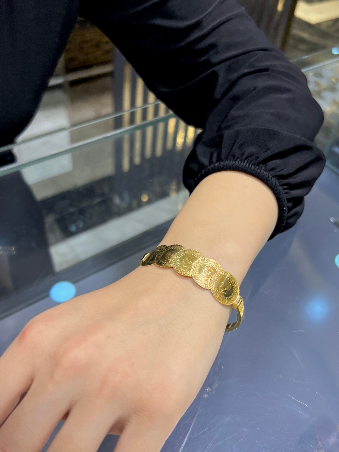 Kuyumcu Nurettin 22 Ayar Beş Çeyrekli Kelepçe 16 gr Yatırım Amaçlı Şık Tasarım