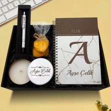 As Company Kişiye Özel Telli Defter & Beyaz Kalem & Beyaz Metal Kutulu Mum & Kurabiye Hediye Seti