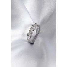 Clariss Pirinç Gümüş Renk Su Yolu Zirkon Taşlı Kadın Yüzük