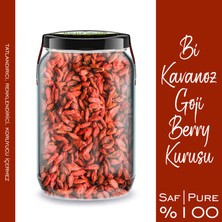 Zencefil Organik Bi Kavanoz Goji Berry + Bi Kavanoz Yaprak Çilek Kurusu Çilek Cipsi 660 Cc'lik 2 Adet Cam Kavanozda