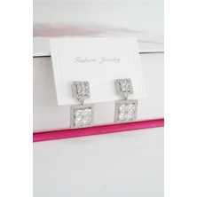 By Zeyna Aksesuar Kadın Vip Seri Baget Zirkon Taşlı  Küpe Seti