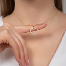 Hom Silver Jewelry 925 Ayar Gümüş Zirkon Taş Işlemeli Kalp Motifli Kadın Kolye HSJ0011