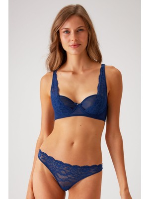 Pierre Cardin Lacivert 4841 Dantelli Kapsız Dantelli Sütyen ve String Fantezi Iç Çamaşır Takımı
