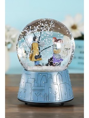 DEMPOWER Büyük Boy Kış Masalı Kar Küresi J Renkli Işık Özellikli Nostaljik Dekoratif