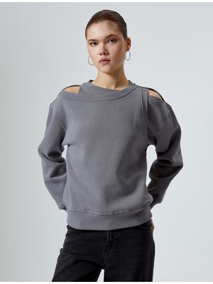 Koton Pencere Detaylı Sweatshirt Uzun Kollu Bisiklet Yaka Rahat Kalıp