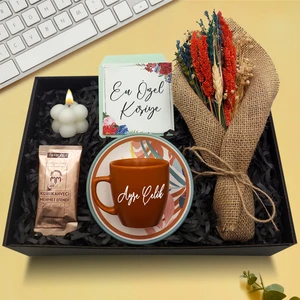 As Company Kişiye Özel Kiremit Fincan & Kuru Çiçek Demeti & Bubble Mum & Türk Kahvesi Hediye Seti