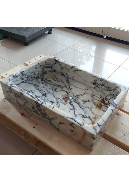 Menekşe Mermer Köşeli Düz Model Lavabo
