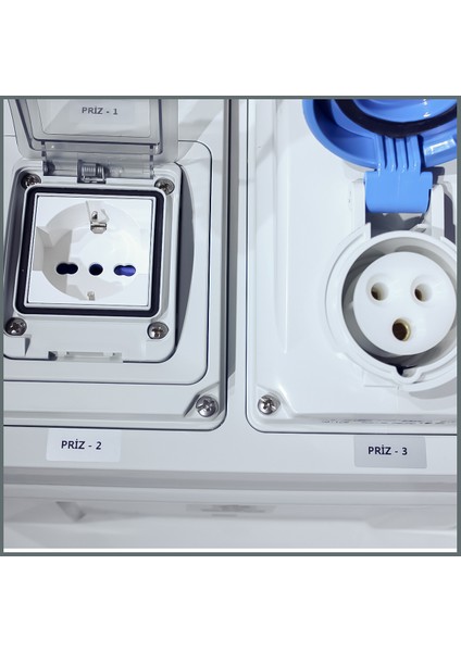 IP66 Kombinasyon Panosu 2 Ad. Schuko 16A, 1 Ad. 3X16A Kilitli P.