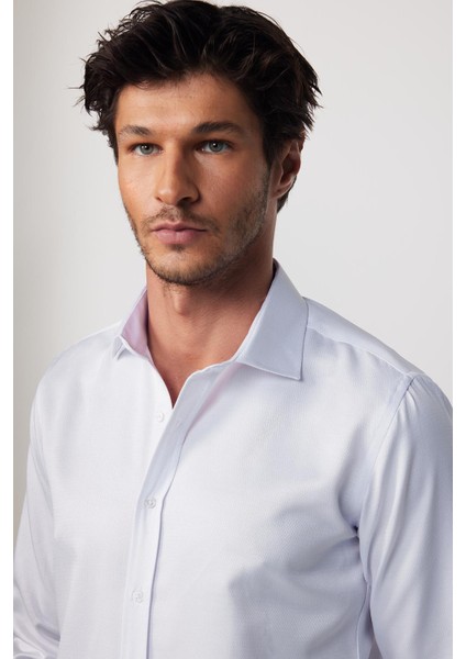 Modern Slim Fit Pamuklu Kolay Ütü Armürlü Beyaz Erkek Gömlek modelleri