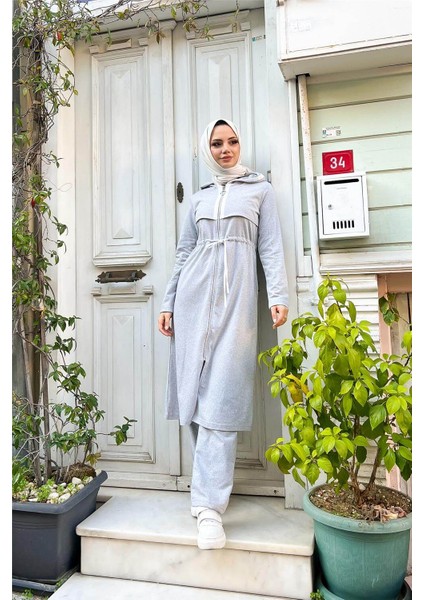 Kapşonlu Fermuarlı Belden Beyaz Bağcıklı Sade Basic Ikili Spor Takımı - 36598 - Gri
