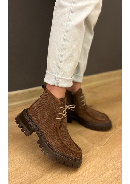 1892 Kahve Süet Fitilli Kısa Bilek Bot modelleri