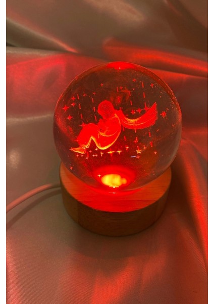 3D LED Işık Cam Küre Çok Işıklı Ahşap Oturan Çocuk