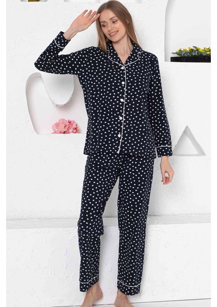 Kadın Lacivert Kalpli Desen Boydan Düğmeli Gömlek Yaka Uzun Kollu Pijama Takımı EDY2764UK-L modelleri