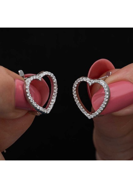 Gümüş Kalpli Kadın Küpe indirimleri