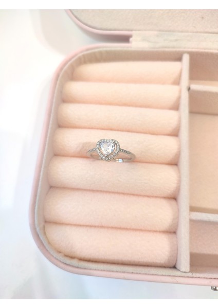 Kadın Swarovski Taşlı Kalp Kolye ve Kalpli Pandora Yüzük Seti
