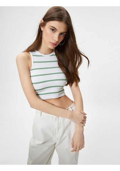 Crop Atlet Bisiklet Yaka Kolsuz Slim Fit Ribanalı fiyatları