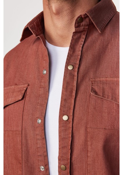 Relax Fit Denim Parça Boyalı Çift Cep Kapaklı Çıtçıtlı Kahverengi Erkek Gömlek indirimleri