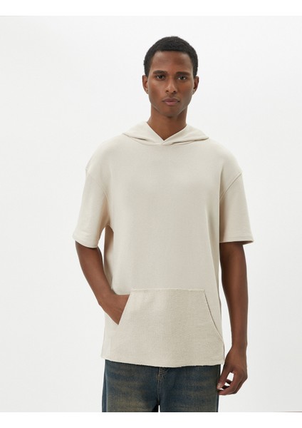 Kapşonlu Tişört Kısa Kollu Kanguru Cep Detaylı Düşük Omuzlu