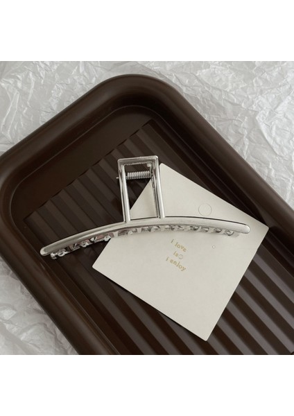 Büyük Boy Gümüş Kadın Metal Mandal Toka Şık Tasarım 1. Sınıf Kalite fiyatları