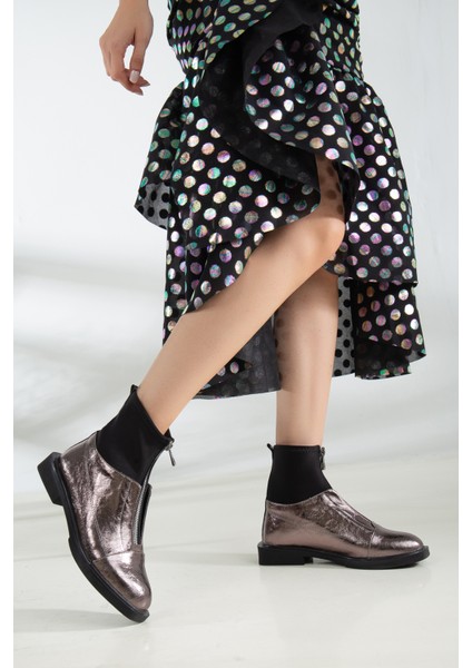 Fermuar Detaylı Platin Gümüş Rugan Kadın Bot modelleri