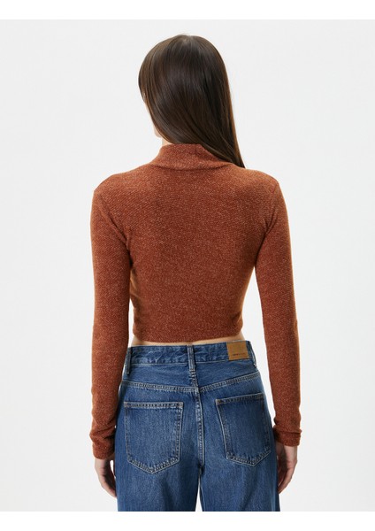 Crop Tişört Uzun Kollu Dik Yaka fırsatları